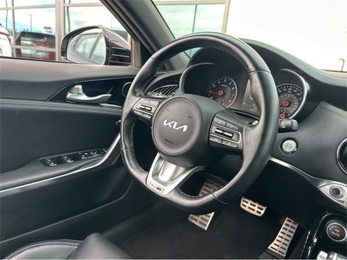 Used 2022 Kia Stinger GT-Line image 24
