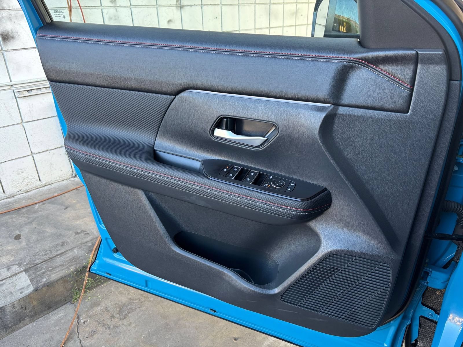 Used 2026 Nissan Kicks SR FWD image 18