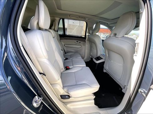 New 2026 Volvo XC90 T8 Ultra w/ Protection Package Premier image 27