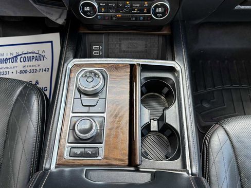 Used 2019 Ford Expedition Platinum AWD/4WD image 24