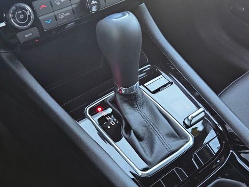 New 2026 Jeep Compass Limited image 22