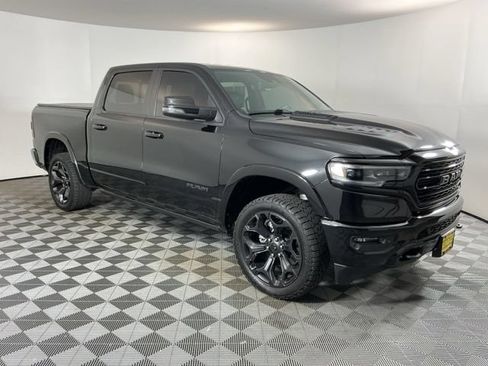 Used 2024 RAM 1500 Limited AWD/4WD image 3