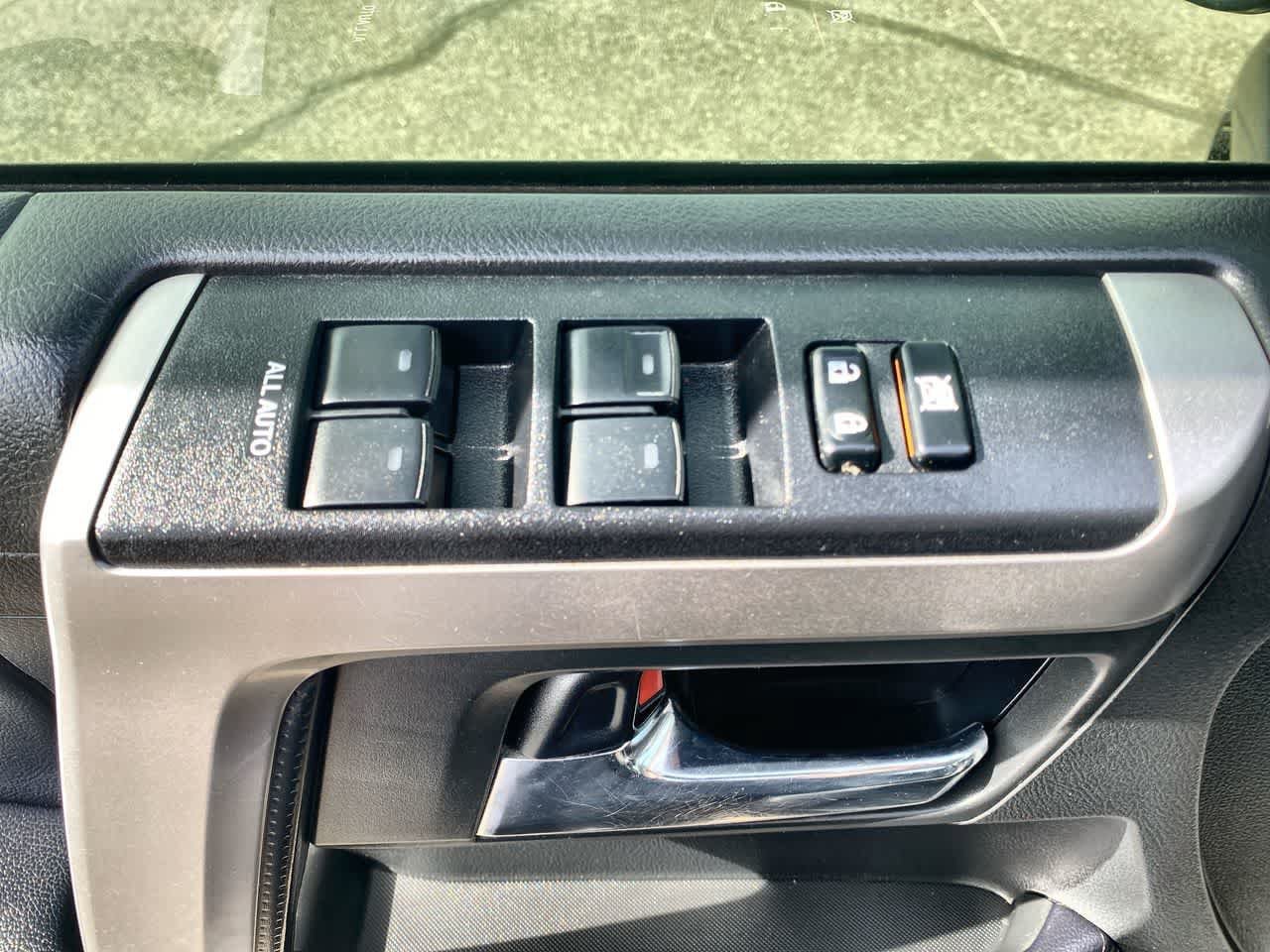 Used 2018 Toyota 4Runner SR5 Premium AWD/4WD image 13