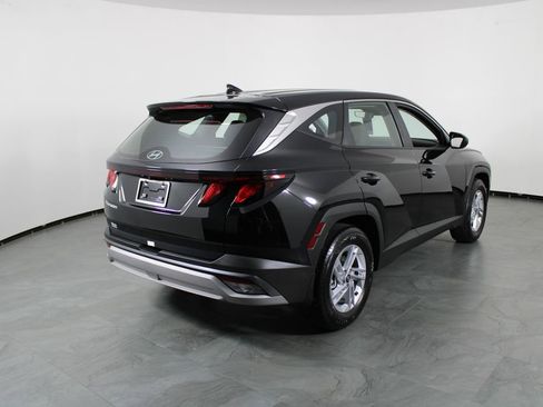 Certified 2026 Hyundai Tucson SE image 15