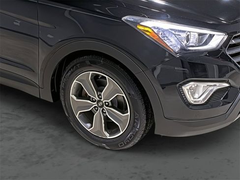 Used 2013 Hyundai Santa Fe GLS image 14