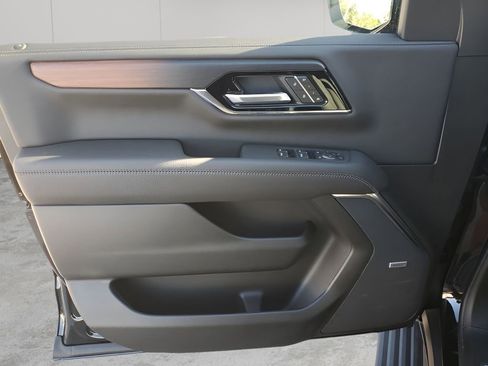 New 2026 GMC Yukon Denali w/ Sun & Power Step Package image 26