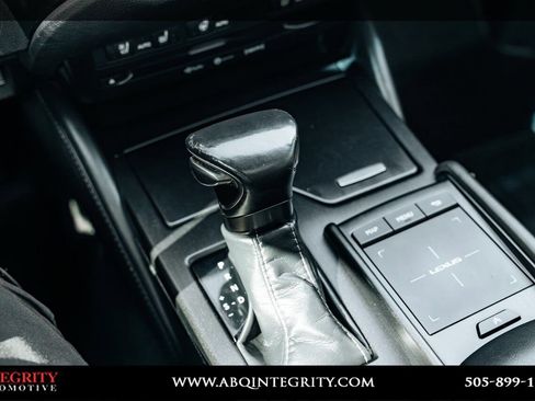 Used 2019 Lexus ES 350 w/ Premium Package FWD image 39