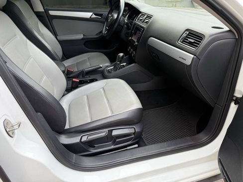 Used 2016 Volkswagen Jetta SEL Premium FWD image 16