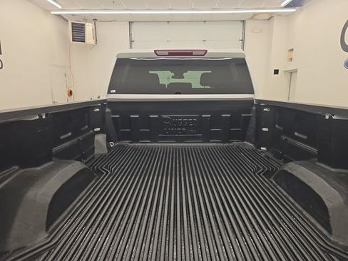 Used 2025 Chevrolet Silverado 2500 LT w/ Convenience Package AWD/4WD image 16