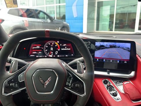 Used 2022 Chevrolet Corvette Stingray Premium Cpe w/ Z51 Performance Package image 9