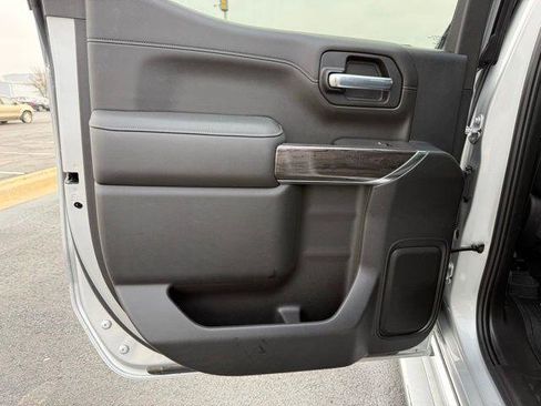 Used 2021 Chevrolet Silverado 1500 LTZ image 32