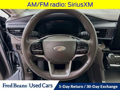 Used 2024 Ford Explorer Platinum w/ Technology Package AWD/4WD image 14