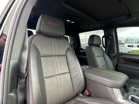 Certified 2025 Chevrolet Silverado 1500 High Country w/ Midnight Edition image 33