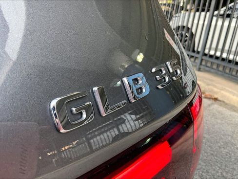 Used 2025 Mercedes-Benz GLB 35 AMG 4MATIC image 9