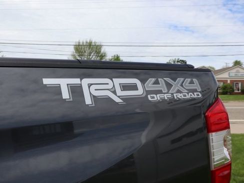 Used 2021 Toyota Tundra SR5 w/ TRD Off-Road Package AWD/4WD image 26