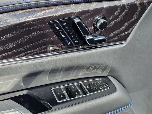 Used 2026 Cadillac Escalade IQL Luxury AWD/4WD image 25