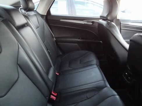 Used 2015 Ford Fusion Titanium image 10