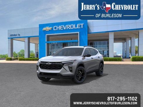 New 2026 Chevrolet Trax LT w/ Driver Confidence Package FWD image 10