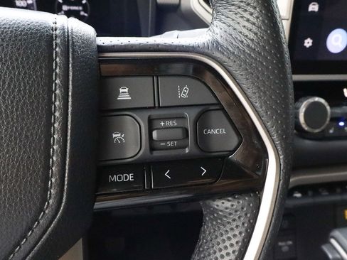 Used 2024 Toyota Tundra Limited image 37