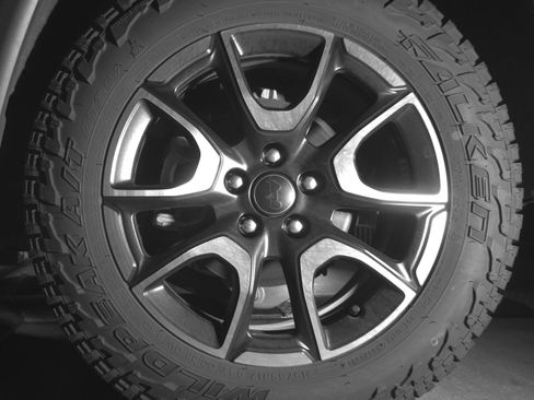 Used 2025 Jeep Compass Trailhawk image 14