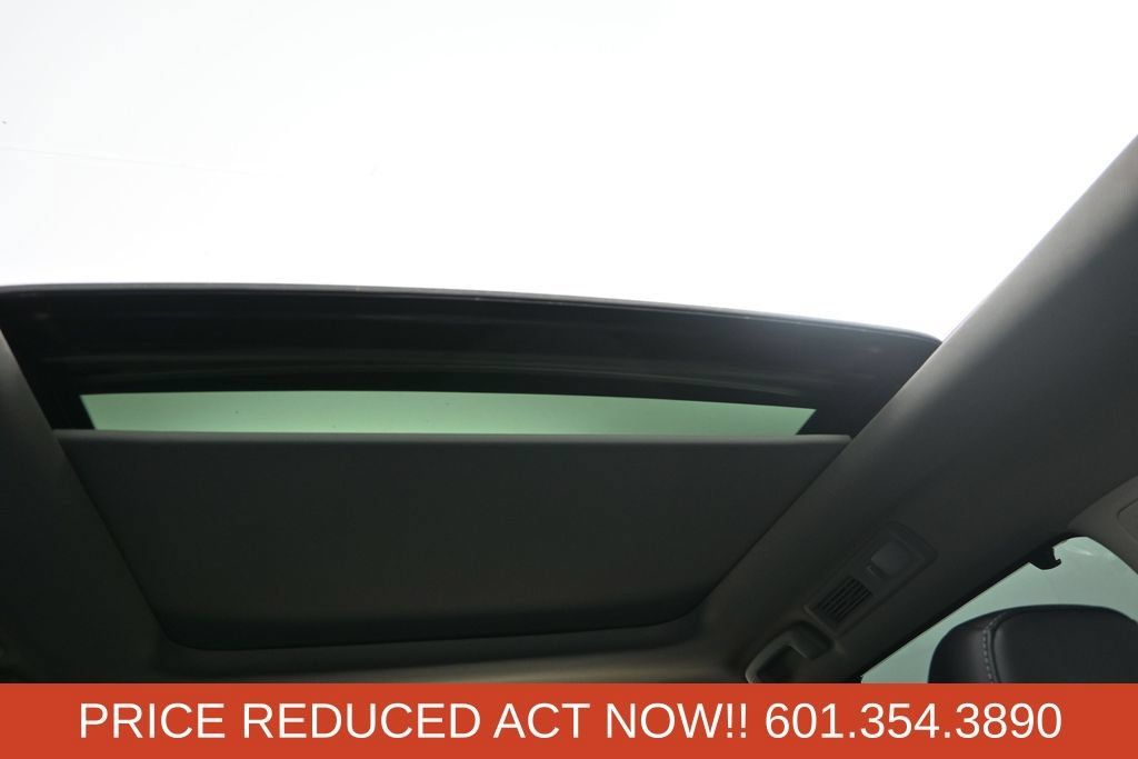Used 2023 Nissan Pathfinder SL w/ SL Premium Package FWD image 27