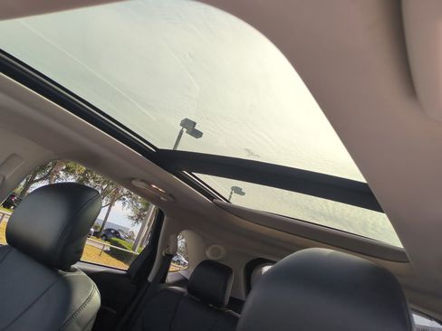 Used 2018 Ford Edge Titanium w/ Equipment Group 301A image 20