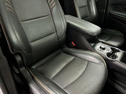 Certified 2023 GMC Terrain AT4 w/ Infotainment Package II AWD/4WD image 28