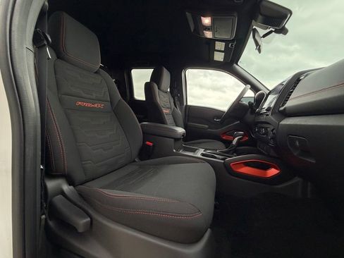 Used 2023 Nissan Frontier PRO-4X w/ Technology Package image 27