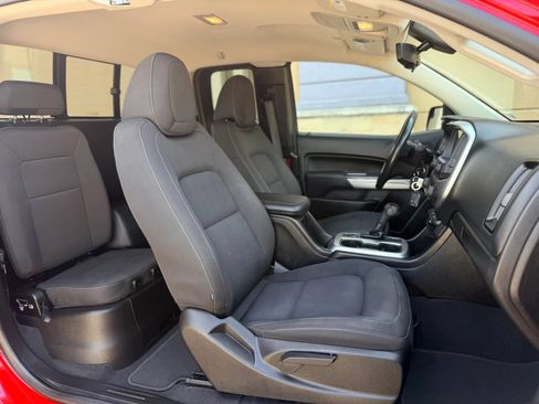 Used 2020 Chevrolet Colorado LT w/ LT Convenience Package AWD/4WD image 33