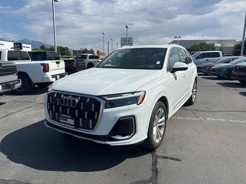 Used 2025 Audi Q7 3.0T Premium Plus AWD/4WD image 5