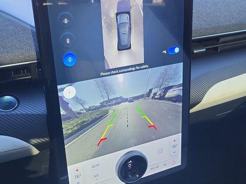 Used 2022 Ford Mustang Mach-E Premium image 19