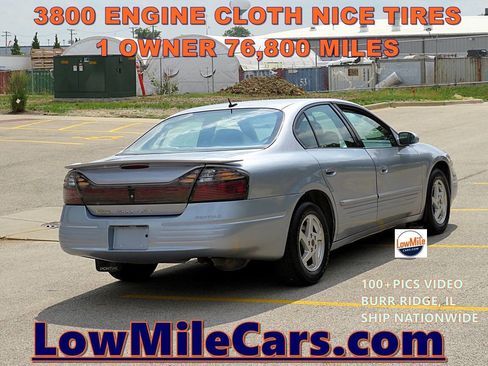 Used 2005 Pontiac Bonneville SE FWD image 2