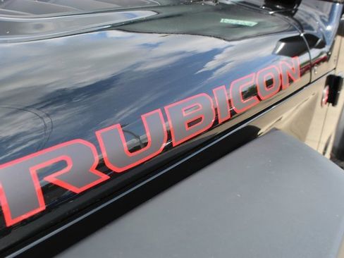 Used 2022 Jeep Wrangler Rubicon w/ Cold Weather Group image 9