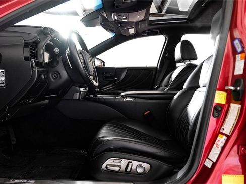 Used 2018 Lexus LS 500 image 3