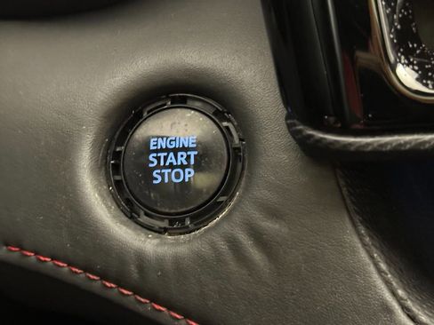 Used 2022 Toyota Highlander XSE image 35