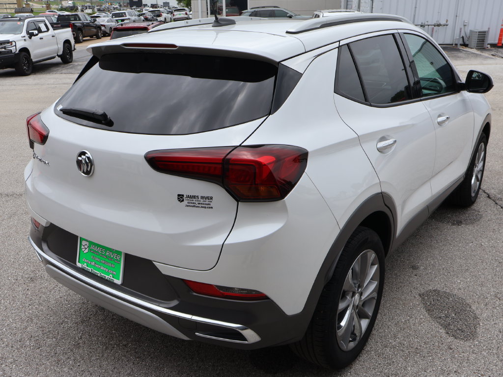 Used 2023 Buick Encore GX Essence w/ Experience Buick Package AWD/4WD image 5