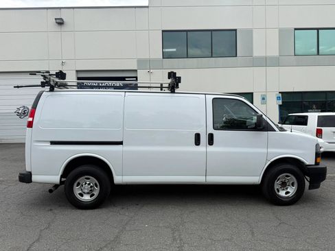 Used 2019 Chevrolet Express 2500 w/ Driver Convenience Package RWD image 3
