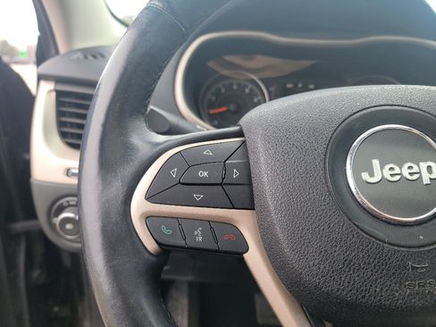 Used 2015 Jeep Cherokee Latitude w/ Comfort/Convenience Group image 15