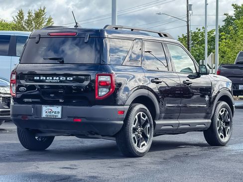 Used 2023 Ford Bronco Sport Outer Banks w/ Tech Package AWD/4WD image 3