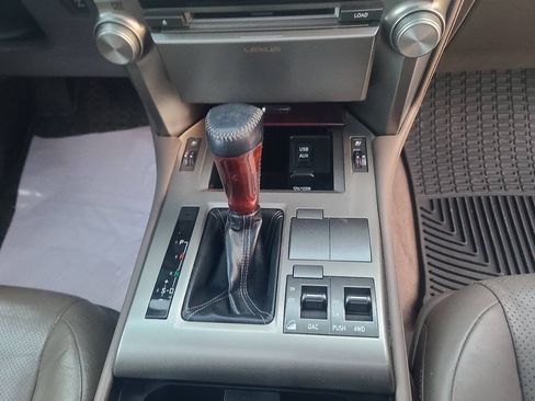 Used 2011 Lexus GX 460 w/ Comfort Plus Pkg AWD/4WD image 25