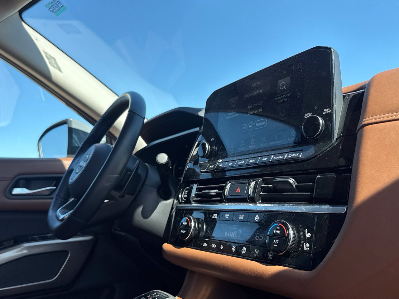Used 2024 Nissan Pathfinder Platinum FWD image 33