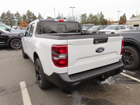 New 2026 Ford Maverick Lariat w/ Black Appearance Package image 6