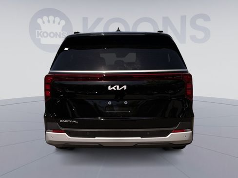 New 2026 Kia Carnival EX FWD image 10