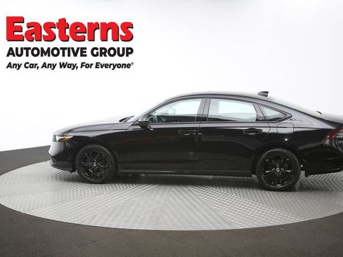 Used 2025 Honda Accord SE image 60
