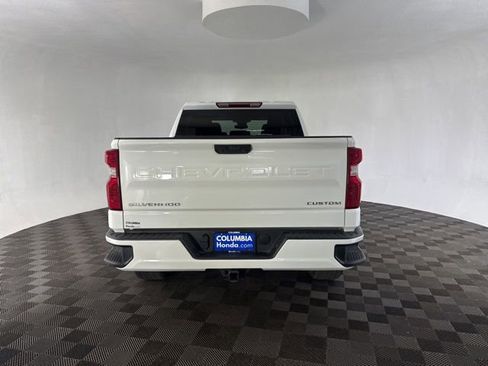 Used 2025 Chevrolet Silverado 1500 Custom image 6