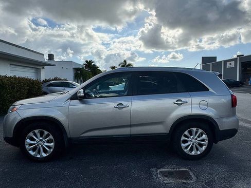 Used 2015 Kia Sorento EX w/ EX V6 Touring Package FWD image 3