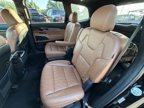 Certified 2023 Kia Telluride SX Prestige X-Line AWD/4WD image 13