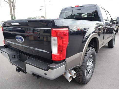 Used 2019 Ford F350 Lariat image 5