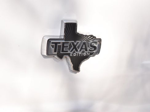 Certified 2022 Ford F150 XLT w/ Equipment Group 302A High image 42