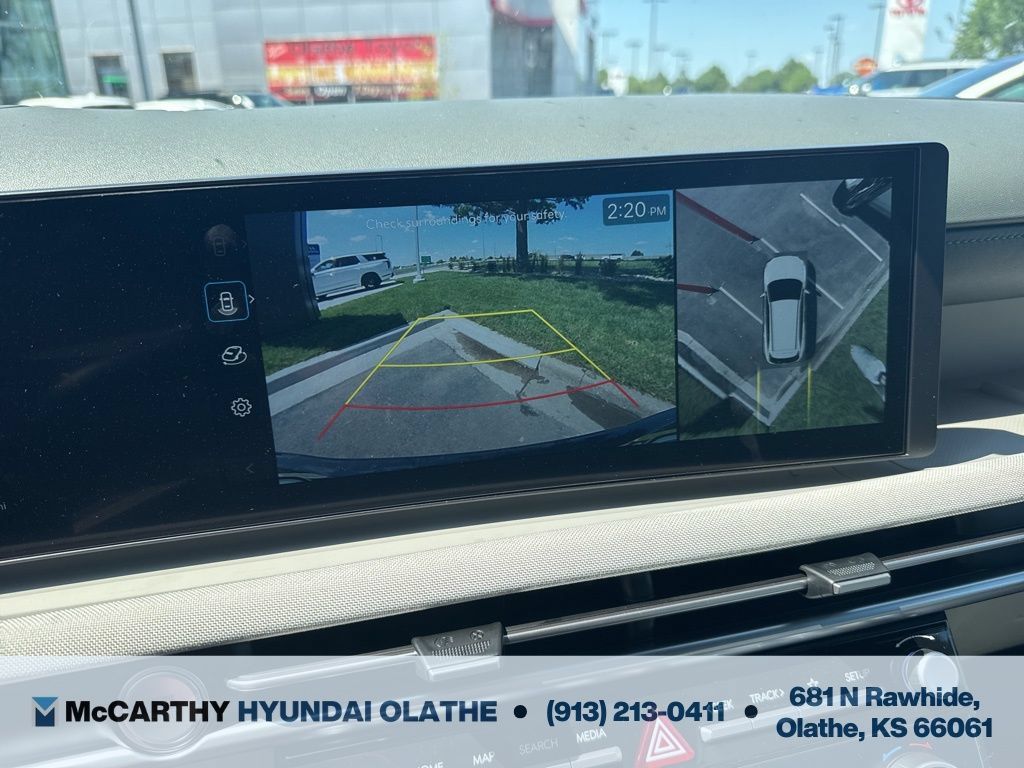Used 2025 Hyundai Tucson Limited AWD/4WD image 9